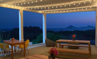 7. Bungalow..
