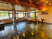 Hotel Holiday Inn Hotels in Patnitop