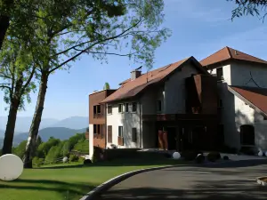 Château des Avenieres - Relais & Châteaux