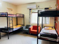 Hostel Lifespace- Twin Bungalow with Pods, Bunks, Private Rooms, CoWork & Cafe
