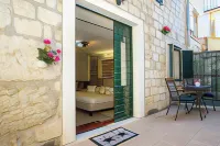 Authentic Luxury Rooms - Jakuzi