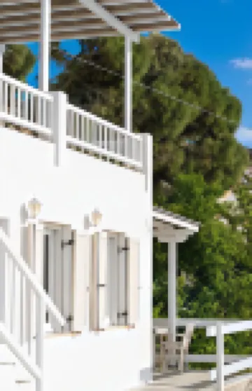 ويذ إن ميكونوس سويتس