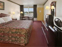 Days Inn by Wyndham Dickson