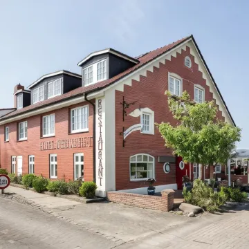 Hotel Neuwarft