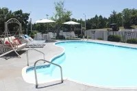 Scenic Hills Inn - Swimmingpools