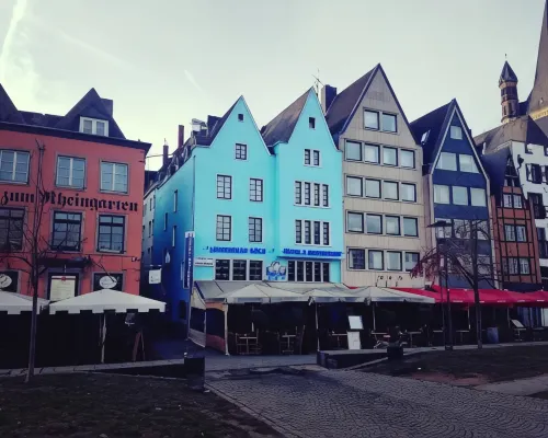 Hotel Und Restaurant Löwenbräu Köln Отели рядом с достопримечательностью «Площадь Альтер Маркт»