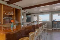 The Break Hotel Hotels in Washington County