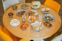 Bloom Hotel Katra Hotel di Katra