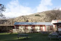 Cardrona Hotel Hotels in Cardrona
