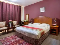 Safeer Hotel Suites - Condos