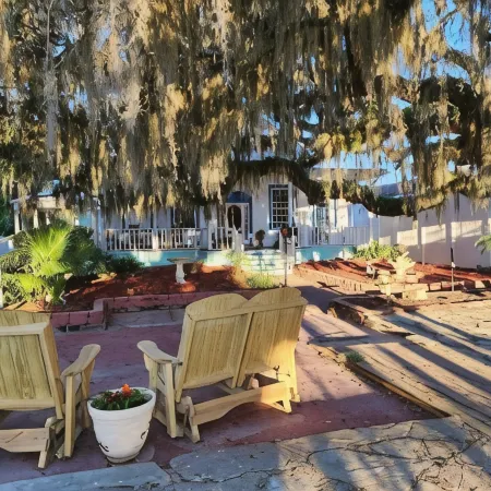 Tybee Island Inn Bed & Breakfast