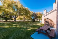 Park Avenue 1 Bedroom Condominiums