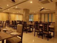 Hotel Girija Sunrise 300 Meter from Baba Dham Temple デーオーガルのホテル