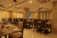 Hotel Girija Sunrise 300 Meter from Baba Dham Temple