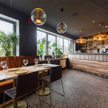 Hotel Zoo by Afrykarium Wroclaw Отели рядом с достопримечательностью «Олимпийский стадион Вроцлава»