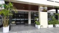 Hotel Maywa - parking
