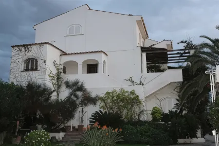 Puntaquattroventi Отели в г. Ercolano