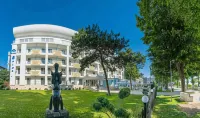 Mera Brise Hotels in 