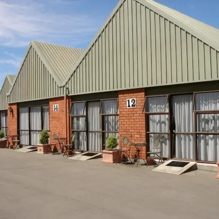 193 Aorangi Manor Motel