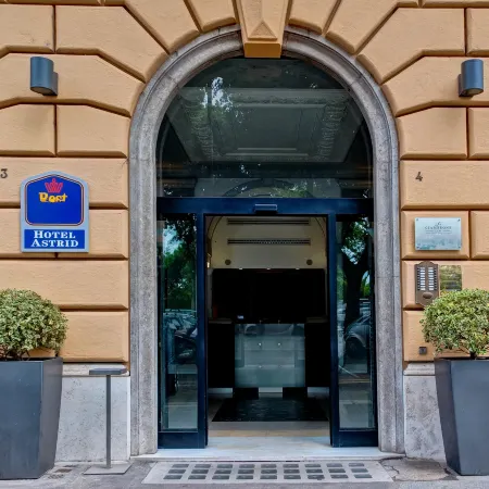 Best Western Hotel Astrid Отели рядом с достопримечательностью «Стадион «Стадио деи Марми»»
