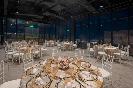 Aloft San Pedro Sula Отели рядом с достопримечательностью «Университет Насьональ Аутонома де Гондурас эн эль Валье де Сула»