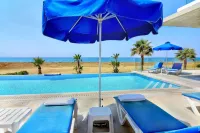 Blue - Beach Front Spectacular Villa Sleeps 10 - 3 Sao