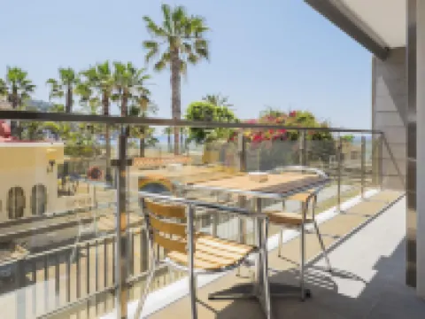 إتش بوتيك لا كاليتا باي فنادق في ألمونيكار