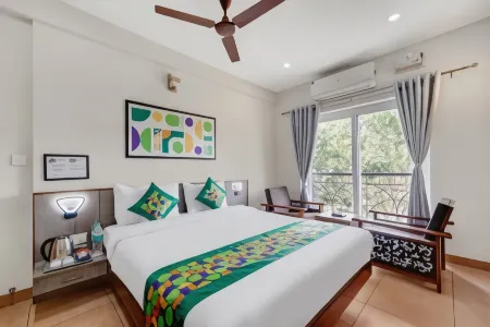 Treebo Pratham Inn Отели рядом с достопримечательностью «Museum of Anatomy & Pathology»