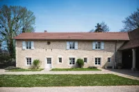 Château Armand Heitz - Domaine Armand Heitz Hotels in Puligny-Montrachet
