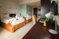 The Square Surabaya Hotel Hotels in Wonocolo