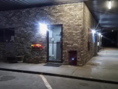 Coachman's Inn & Suites Hotels in Waldron