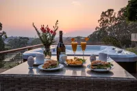 Blueberry Hills on Comleroy Farmstay - Self-Contained Cottages Hotels in Kurrajong Heights