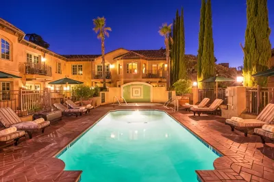 Hotel Los Gatos Hotel dekat Trader Joe's