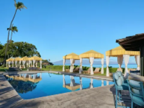 รอยัล ลาไฮน่า รีสอร์ท แอนด์ บังกะโลส์ โรงแรมในลาไฮนา