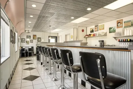 Travelodge by Wyndham Bill WY Thunder Basin Ntl Grassland Отели в г. Дуглас