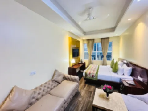 Hotel Banz Near Delhi Airport