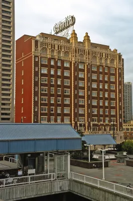 WorldMark Seattle The Camlin - Rooftop Pools