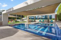 Fairmont Bab Al Bahr - Resorts