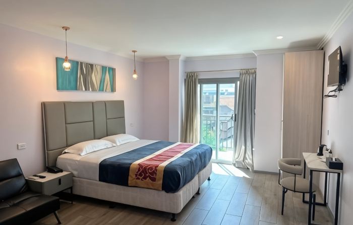 Sydney Riseon Hotel