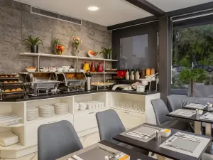 Ellure Luxury Suites