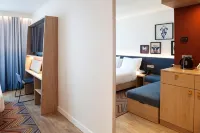 Hampton by Hilton Regensburg Các khách sạn gần Neupfarrplatz
