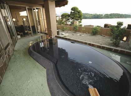 夕景の宿 海のゆりかご 萩小町