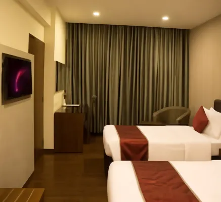 V7 Hotel