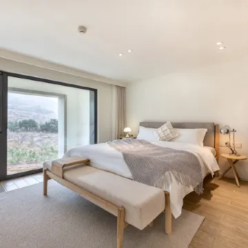 Shanjing Meixi Apartment (Laowa Tunnel)