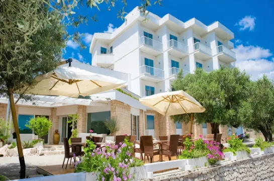 歐薩瑪吉歐雷酒店 卡斯特羅酒店