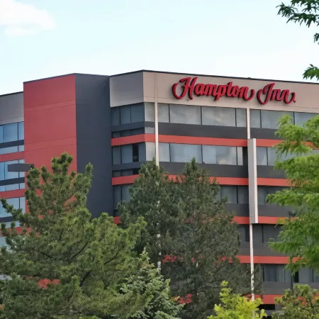 Hampton Inn by Hilton Denver West Federal Center Отели рядом с достопримечательностью «Green Mountain»