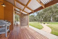 Grandview Accommodation - Hideaway Huts
