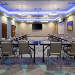 Hampton Inn & Suites - Gilroy, CA