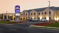 Holiday Inn Express & Suites Williamstown - Glassboro Hotels in Elmer