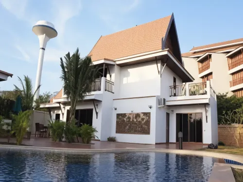 VIP Chain Resort Pool Villa